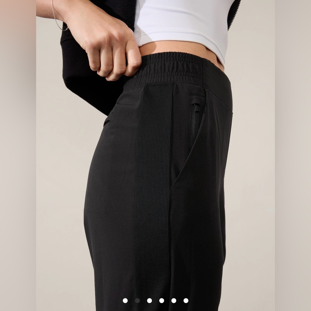 Athleta Brooklyn Jogger Black #530631 Size 4‎ - Picture 3 of 15